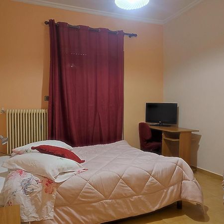 Mema'S Tranquil Studio In Patra - Free Parking Экстерьер фото