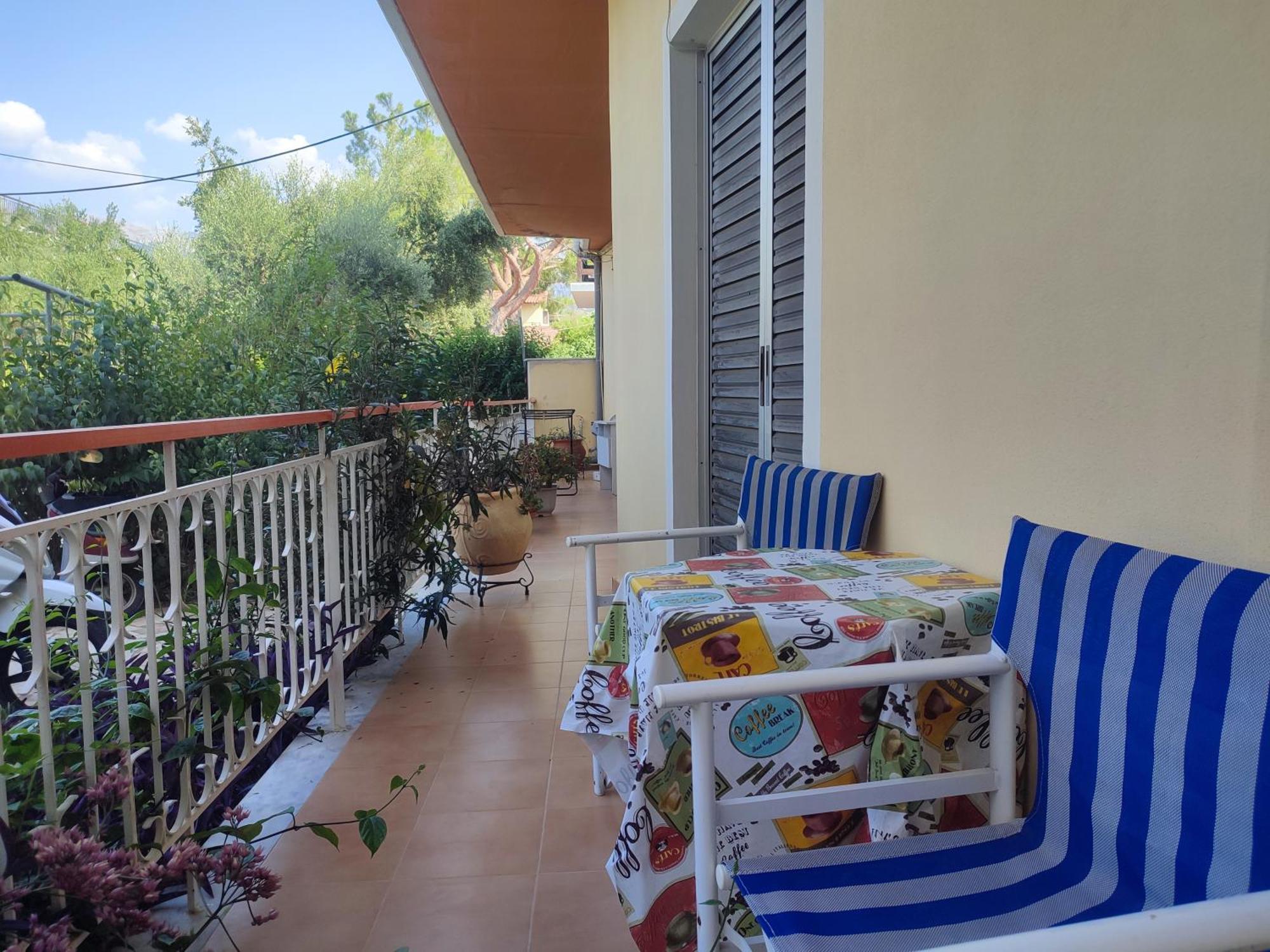 Mema'S Tranquil Studio In Patra - Free Parking Экстерьер фото